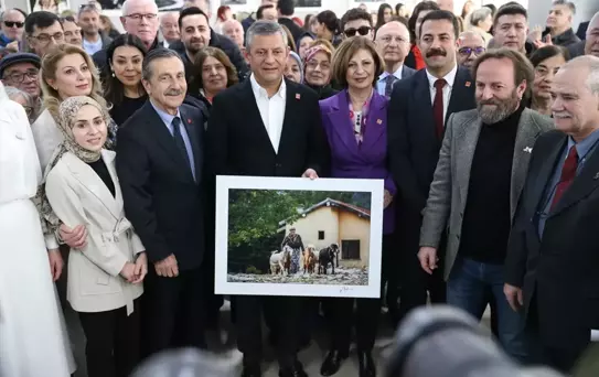 Özgür Özel: Kadınların Güçlenmesi İçin Çalışacağız
