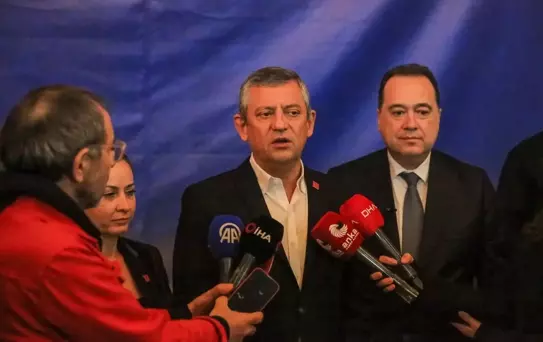 Özgür Özel İftar Yaptı