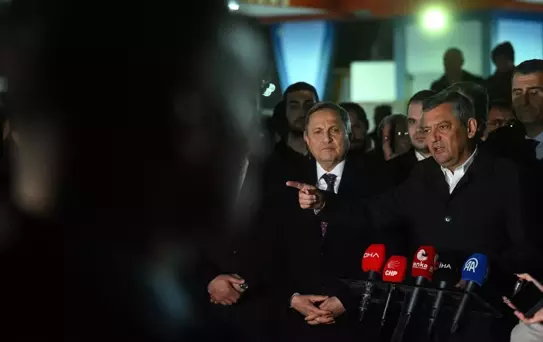 Özgür Özel'den Tanju Özcan'a Destek