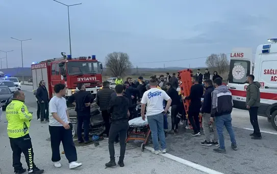 Çorum'da Kaza: 3 Yaralı