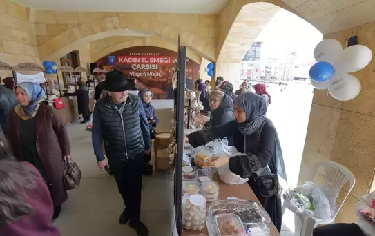 Çorum'da Kadın Emeği Satış Stantları Açıldı