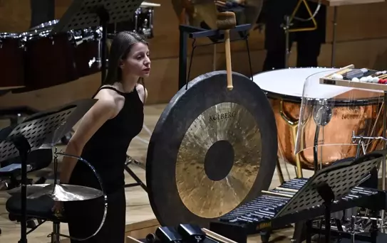 CSO, genç besteci Cem Esen'in 'Çanakkale Senfonik Şiiri'nin dünya prömiyerini yaptı