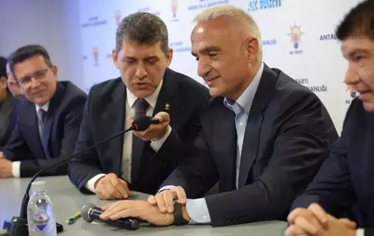 Cumhurbaşkanı Erdoğan, AK Parti Antalya teşkilatıyla telefonda bayramlaştı