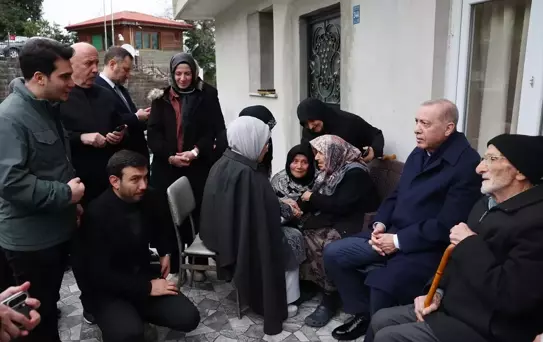 Erdoğan Bayramda Komşularıyla Bir Araya Geldi