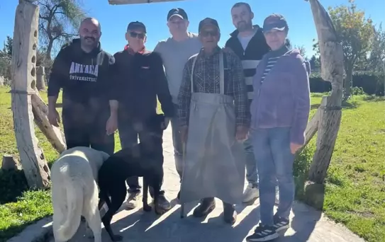 Doğa Dede'den Fidan Bağışı