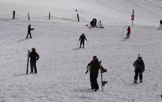 Davraz Kayak Merkezi'nde Yoğun Hafta Sonu