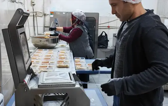 Demirci'de İftar Yardımları Devam Ediyor