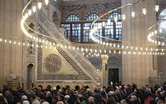 Diyanet İşleri Başkanı Arpaguş, Selimiye Camisi'nde hutbe irat etti
