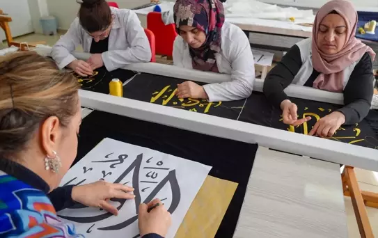 Diyarbakır'da Esma-ül Hüsna Nakış Projesi