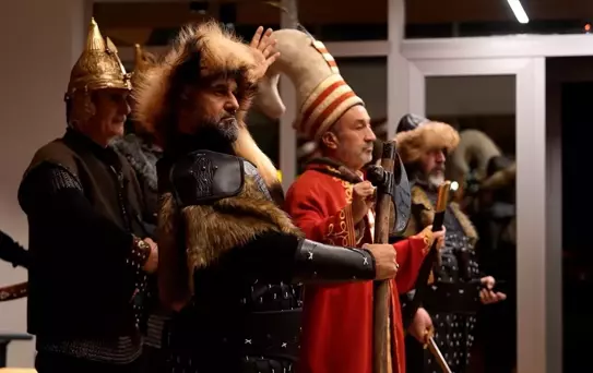 Düzce'de Kütüphanede Mehteran Sürprizi