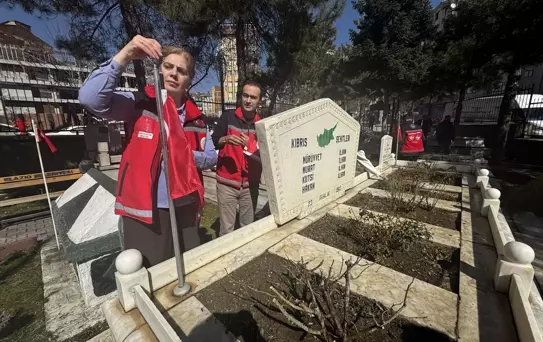 Elazığ'da şehitliklerde kapsamlı bakım ve temizlik çalışması başlatıldı