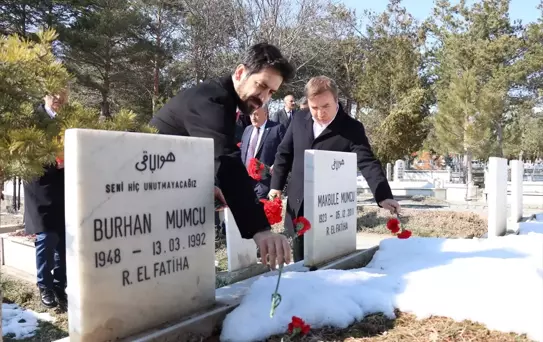 Erzincan depreminde hayatını kaybedenler törenle anıldı