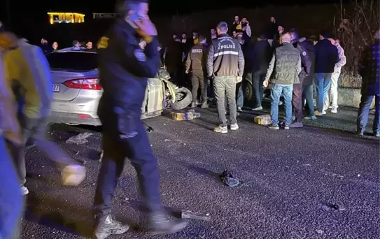 Oltu'da Trafik Kazası: 5 Yaralı