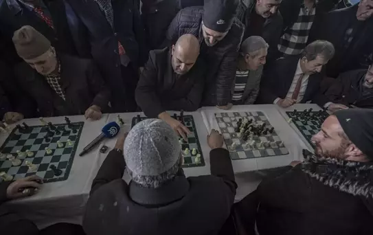 TSF Başkanı Apaydın'dan Erzurum'da Satranç Ziyareti