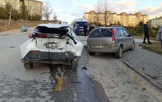 Odunpazarı'nda Trafik Kazası: 6 Yaralı