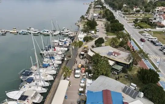 Fethiye'de İmara Aykırı Yapılar Yıkılıyor