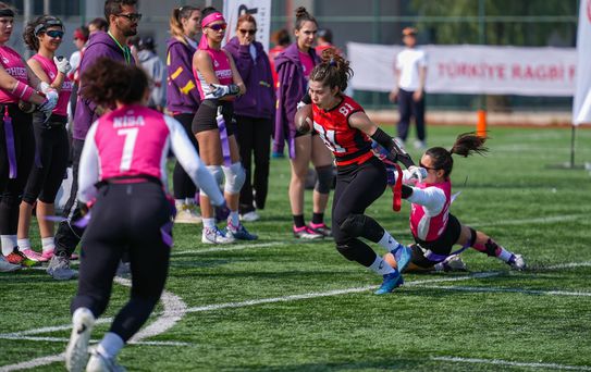 Flag Futbol Türkiye Şampiyonası İzmir'de Tamamlandı