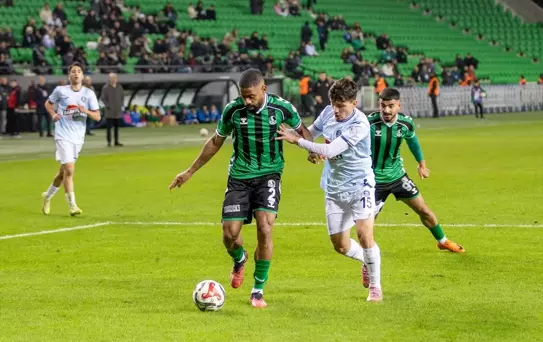 Sakaryaspor Adana Demirspor'u 4-0 Yendi