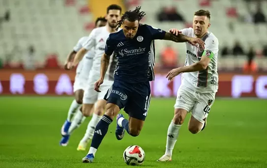 Gaziantep FK, Antalyaspor'u 4-1 Yendi