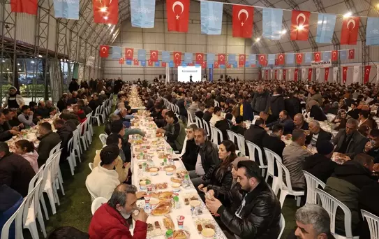 Başkan Şahin Araban'da İftarda Buluştu