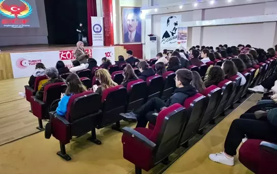 Gelibolu'da Gençlik ve Güvenli Gelecek Semineri