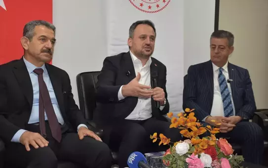 Gençlik ve Spor Bakan Yardımcısı Eminoğlu: Geleceğimiz Gençlerde