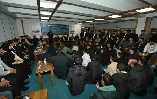 Gençlik ve Spor Bakanı Bak, Diyarbakır'da gençlerle bir araya geldi Açıklaması