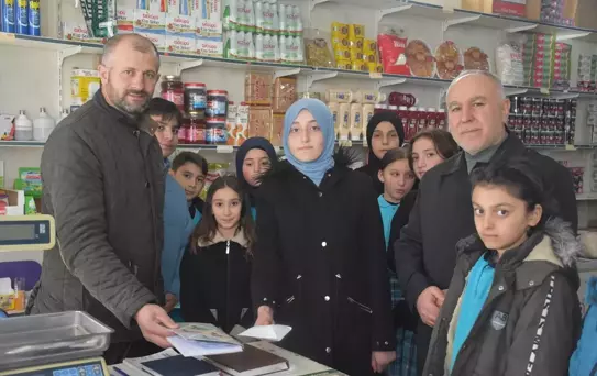 Gümüşhane'de ortaokul öğrencileri 'zimem defteri' geleneğini yaşattı