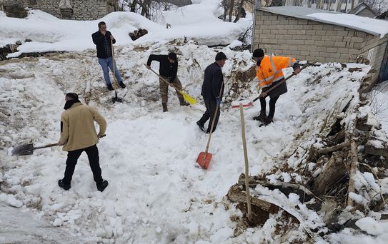 Hakkari'de Ahır Çöktü: 5 Hayvan Telef Oldu