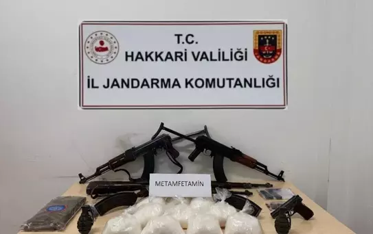 Hakkari'de Uyuşturucu ve Silah Operasyonu