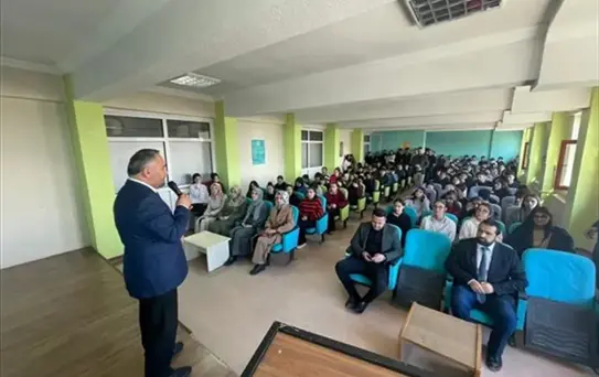 Müftü Okuş'tan Öğrencilere Tavsiyeler