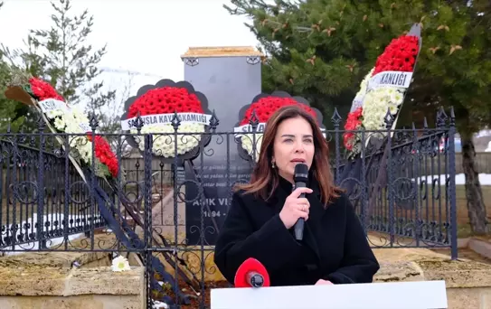 Aşık Veysel 53. yılında anıldı