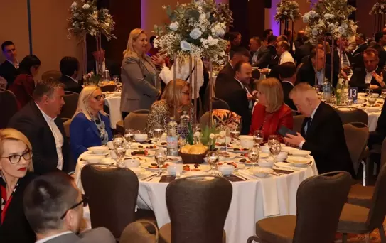 Halkbank'tan Üsküp'te İftar Programı