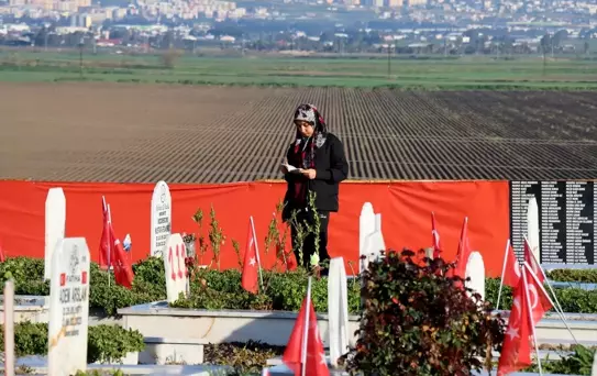 Bayramda Mezarlık Ziyareti