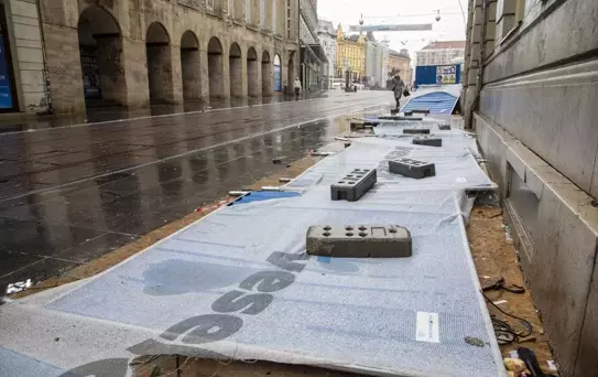 Zagreb'de Şiddetli Fırtına, Okulları Tatil Etti