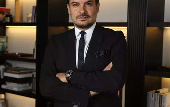 Hürmüz Boğazı'nın Kapatılması: Türkiye için Fırsatlar ve Riskler