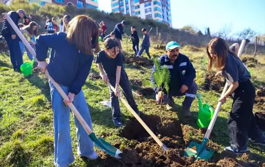 Fidanlar Toprakla Buluştu