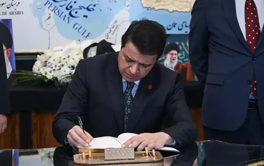 İran'ın Ankara Büyükelçiliğinde, İran lideri Hamaney için taziye defteri açıldı