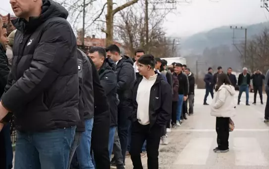 Eğirdir'de Bayram Sırası Geleneği Yaşatıldı