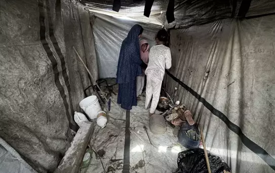 İsrail'in soykırım saldırıları ve yardımları kısıtlaması nedeniyle Gazzeliler ramazana yokluk içinde girdi