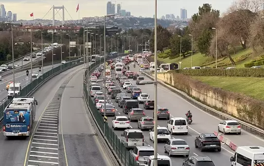 İstanbul'da Trafik Yoğunluğu Yüzde 85'e Ulaştı