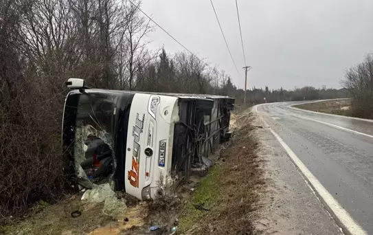 Çatalca'da Midibüs Kazası: 3 Polis Yaralı
