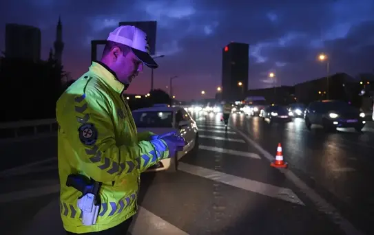İstanbul trafiğini altüst edenlere sabah sürprizi