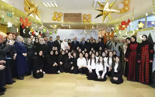 İstanbul Liseleri Ramazan İçin Süsleniyor