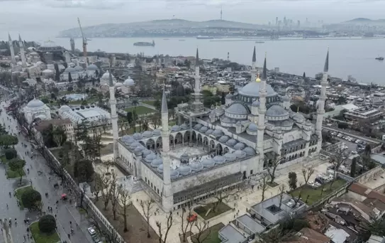 Sultanahmet Camisi: Osmanlı İhtişamının Simgesi