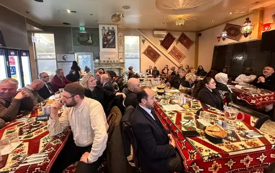 İsveç'te Çok Kültürlü İftar Programı