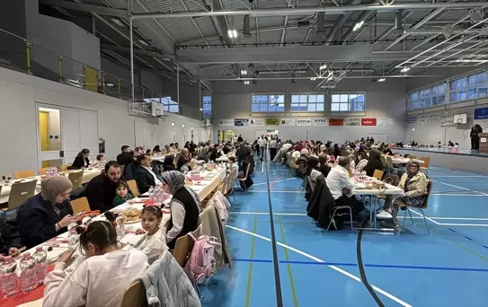 İsviçre'de Uluslararası Demokratlar Birliği iftar programı düzenledi