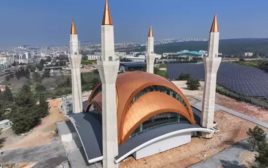 İzmir'de Modern Camii ve Külliye Açılmaya Hazır