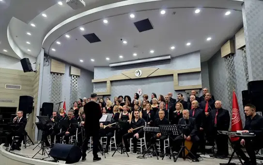 İzmir'de Çanakkale Şehitlerini Anma ve Kahramanlık Türküleri konseri düzenlendi