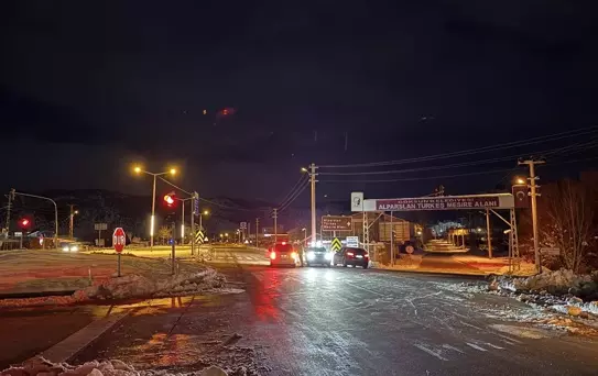 Kahramanmaraş'ta Kar ve Fırtına Sorun Yarattı